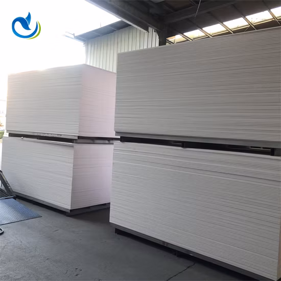 Weiße wasserdichte PVC-Schaumplatte für Kunststoffprodukte für Küchenschrank-Wohnmöbel